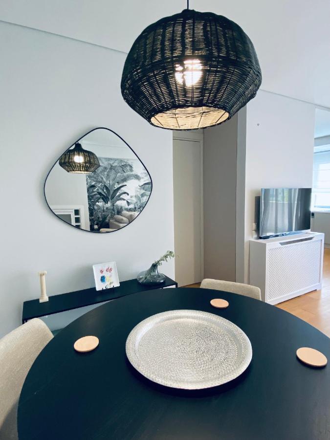 Athens Riviera 2-Bed Apt & Pool Access #Unoblu Dış mekan fotoğraf