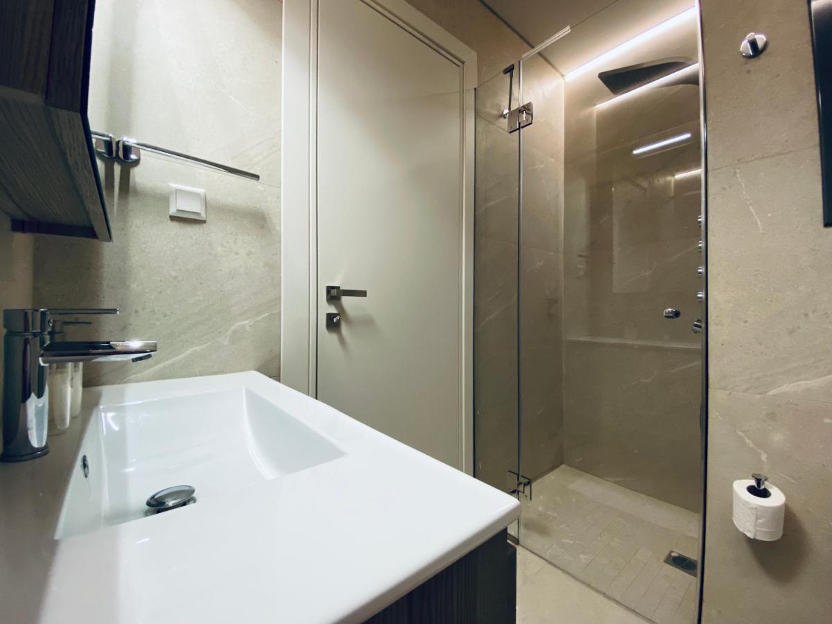 Athens Riviera 2-Bed Apt & Pool Access #Unoblu Dış mekan fotoğraf