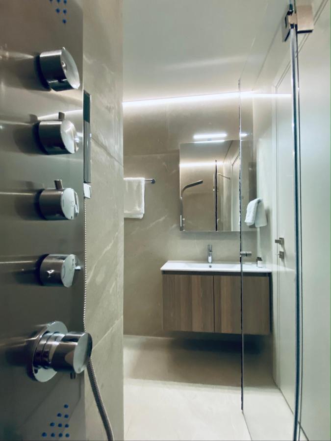 Athens Riviera 2-Bed Apt & Pool Access #Unoblu Dış mekan fotoğraf